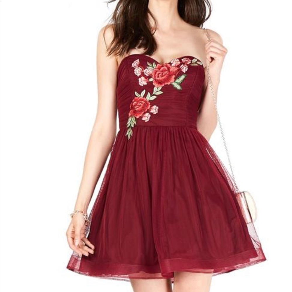 Maroon strapless hoco dress sz 1/2 Prom Short Rose